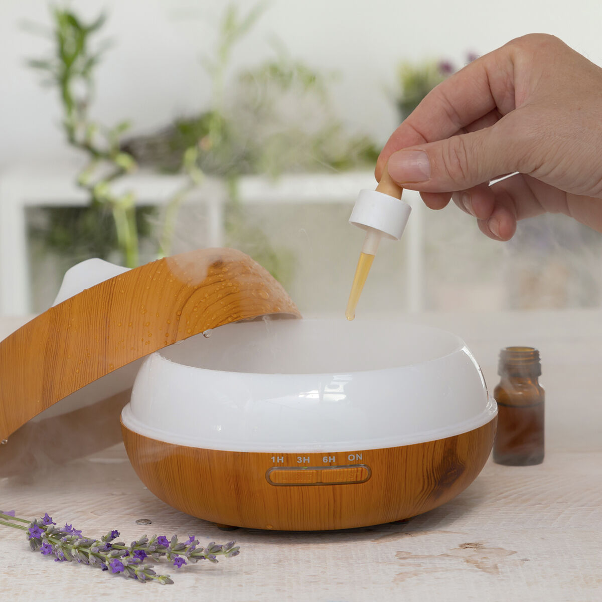 Aroma Diffuser Humidifier with Multicolour LED Wooden-Effect - Majpet